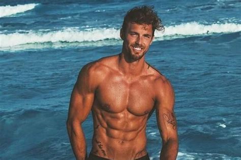 Christian Hogue Age, Height, Wife, Wiki, Tattoo, Brother